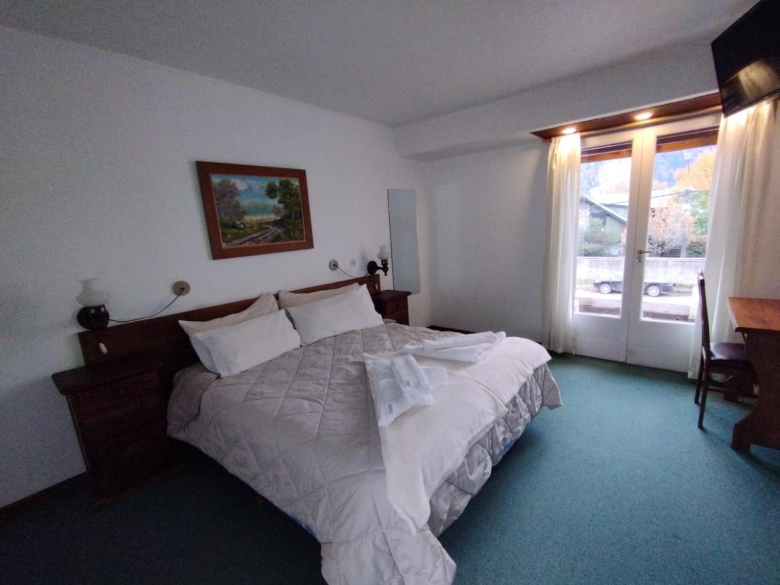 Hotel Crismalu San Martin de los Andes Ngoại thất bức ảnh